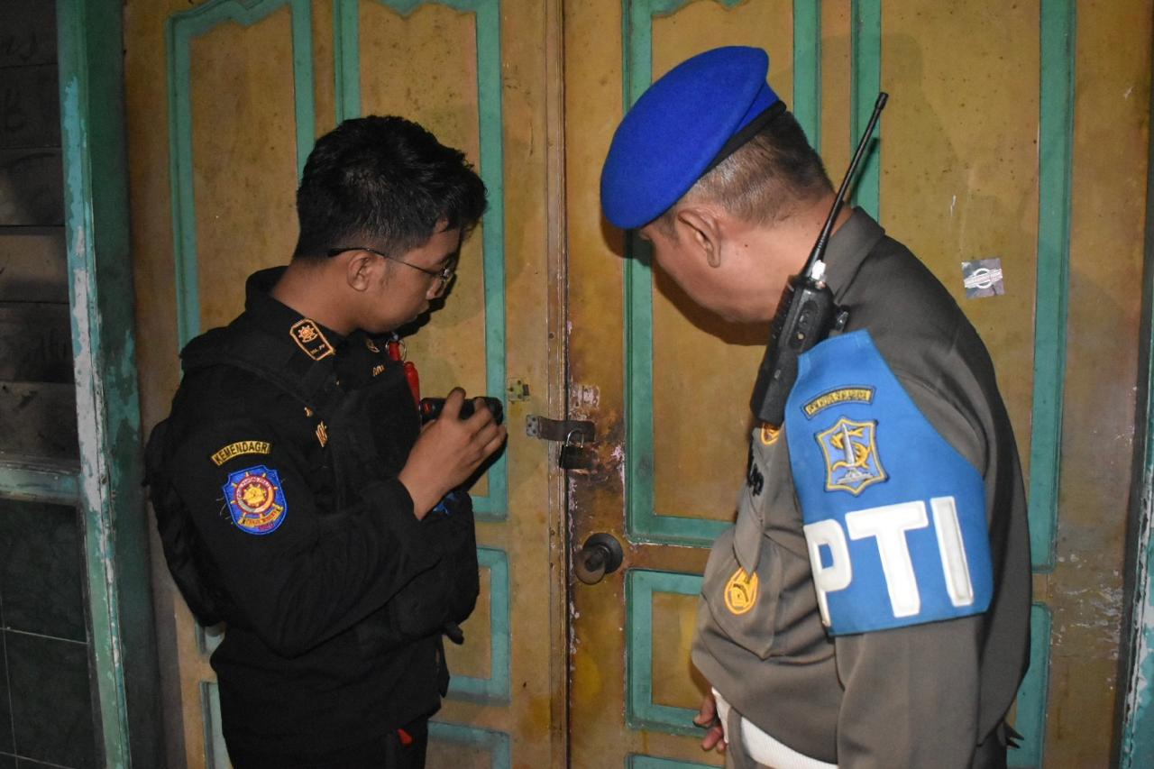 TINDAKLANJUTI ADUAN WARGA, SATPOL PP KOTA SURABAYA GELAR PENGAWASAN EKS LOKALISASI MOROSENENG